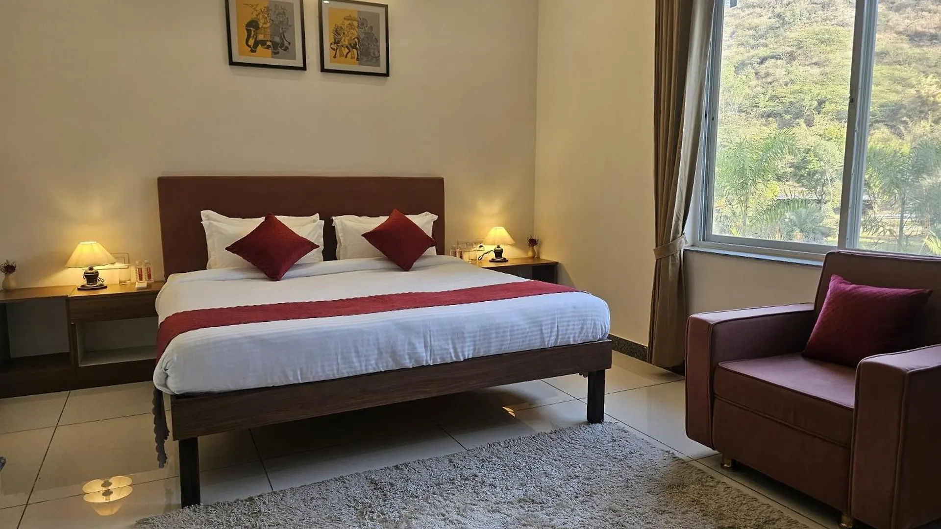 Villa Insignia - Entire 3 Bhk With Private Pool And Parking Udaipur 0*,  India