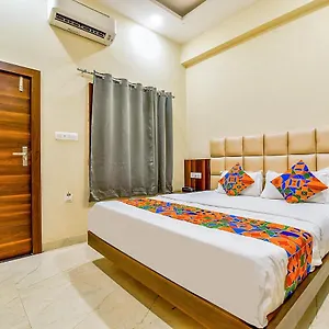 3* Hotel Fabexpress Dosa Plaza